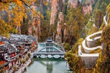 Tour Trung Quốc: Trương Gia Giới - Thiên Môn Sơn - Phượng Hoàng Cổ Trấn