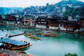 Tour Trung Quốc: Trương Gia Giới - Phượng Hoàng Cổ Trấn