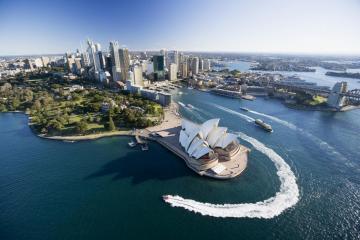 Ngày 1: TP. HỒ CHÍ MINH - SYDNEY