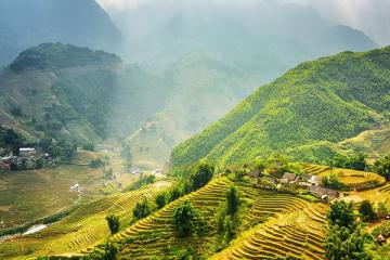 NGÀY 01: TP.HCM – HÀ NỘI – LÀO CAI – SAPA(Ăn trưa, chiều)