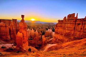 NGÀY 6: LAS VEGAS – GRAND CANYON: WEST RIM – HOOVER DAM - LAS VEGAS (ĂN 3 BỮA)