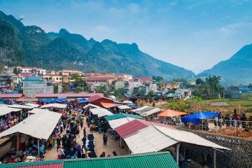 NGÀY 03: ĐỒNG VĂN - CAO BẰNG - BẢN GIỐC (Ăn sáng, trưa, chiều)