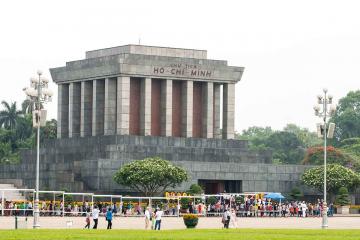 NGÀY 04: HÀ NỘI - TP.HCM (Ăn sáng, trưa)
