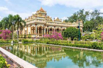 Ngày 01: TP. HỒ CHÍ MINH - MỸ THO - BẾN TRE-  CẦN THƠ (Ăn sáng, trưa, chiều)