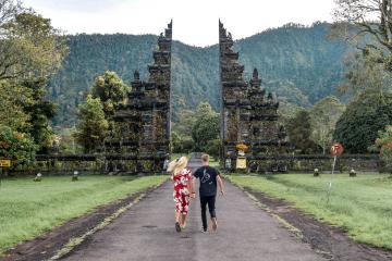 NGÀY 3: CAO NGUYÊN PEDUGUL - ĐỀN ULUN DANU - CỔNG TRỜI HANDARA (Ăn sáng, trưa, tối)